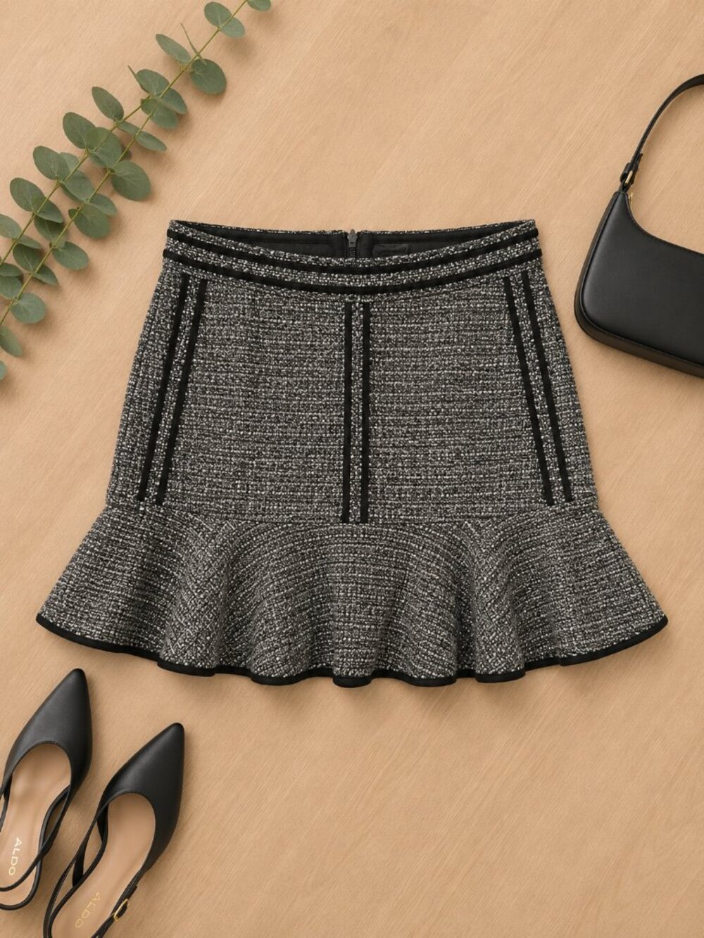 Madewell Tweed Ruffle Hem Mini Skirt | Women's Size 0 | Black & White
